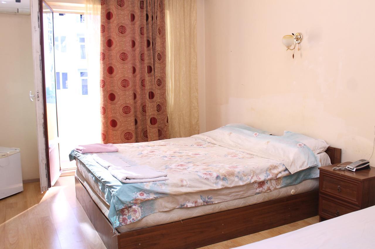 Hotel Hayat Батумі Екстер'єр фото
